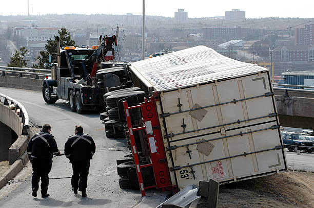 Tips for Ensure A Safe Heavy-Duty Towing