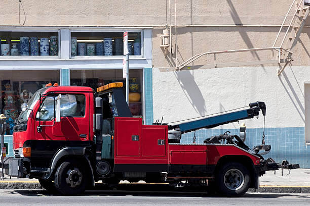 Tow truck in Sandy Springs, Georgia